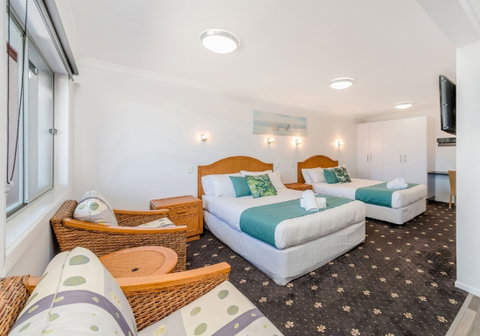 Adrift Apartments - Tourism Caloundra 2