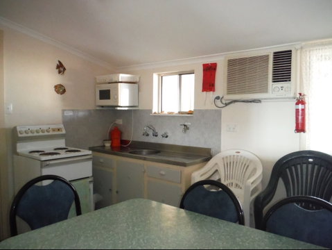 Beach Escape - Tourism Caloundra 2