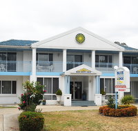 Blue and White Lodge - Tourism Caloundra