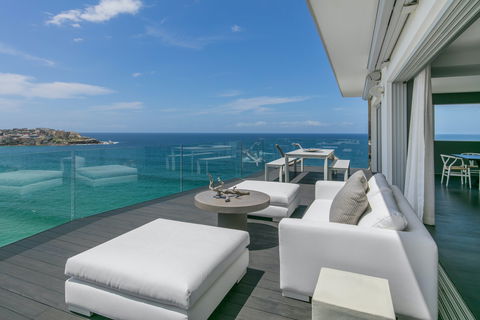 Bondi Beach Penthouse - Tourism Caloundra 1