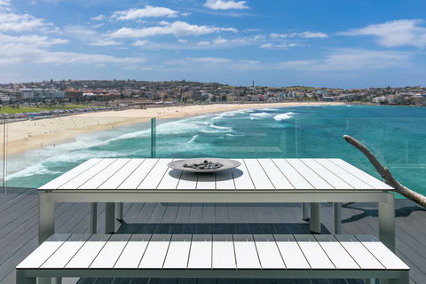 Bondi Beach Penthouse - Tourism Caloundra 2