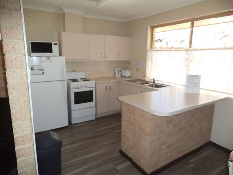 Busselton Seaside Escape Apartment - Tourism Caloundra 1