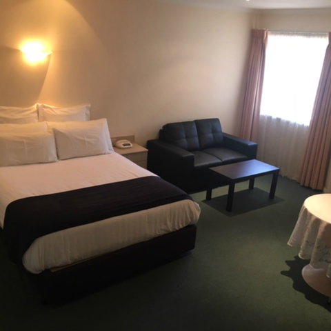 Charles Rasp Motor Inn - Tourism Caloundra 0