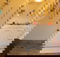 Clyde Cottage - Tourism Caloundra