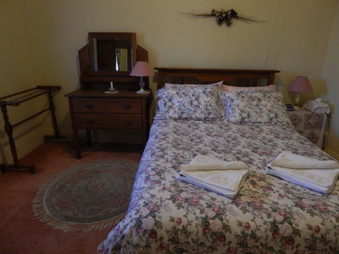 Croll Cottage - Tourism Caloundra 2