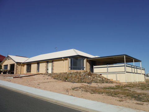 Deck To Sea - Tourism Caloundra 2