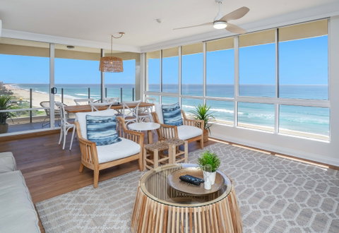 Dorchester On The Beach - Tourism Caloundra 2