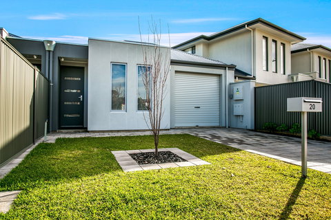 Ella House I - Tourism Caloundra 0