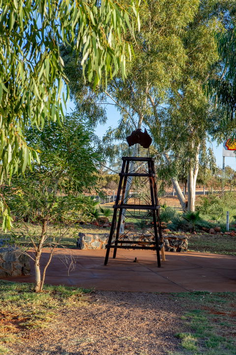 Erldunda Roadhouse - Tourism Caloundra 1