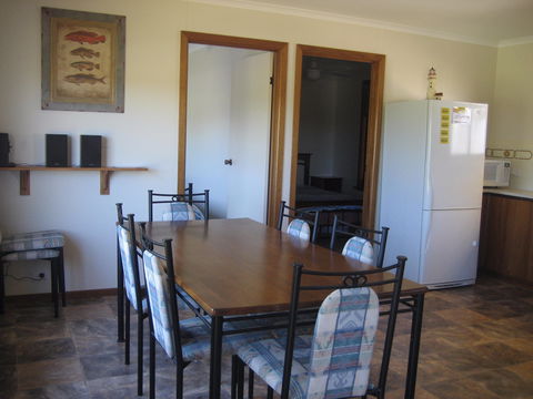 Harry's - Tourism Caloundra 2