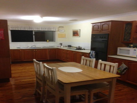 Horseshoe House - Tourism Caloundra 1