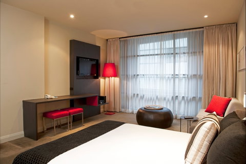 Mantra Hindmarsh Square - Tourism Caloundra 1