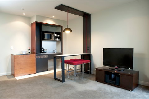 Mantra Hindmarsh Square - Tourism Caloundra 2