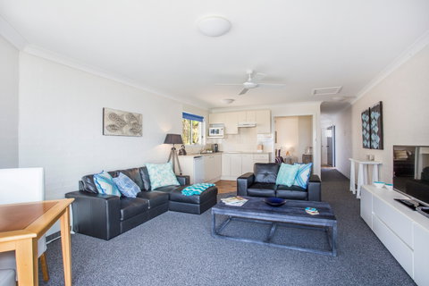 Mariners 6 - Tourism Caloundra 2