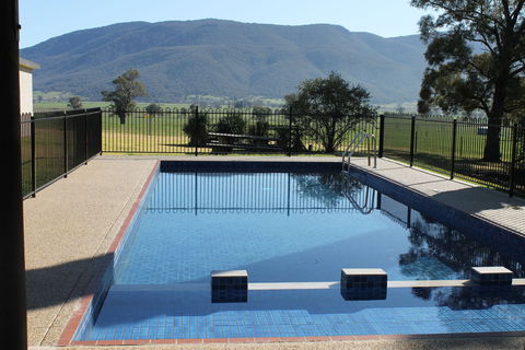 Mountain View Motel Corryong - Tourism Caloundra 1