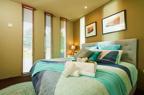 No. 6 Luxury Private Haven - Tourism Caloundra 0