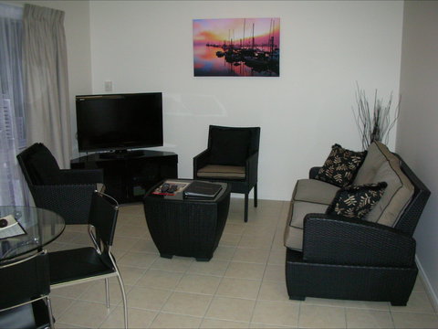 Palm View Holiday Apartments - Tourism Caloundra 0