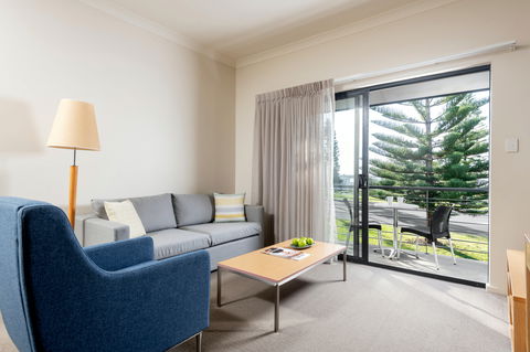 Quest Bunbury  Apartment Hotel - Tourism Caloundra 2