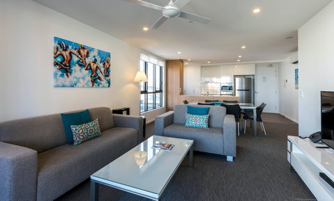 Synergy  Broadbeach - Tourism Caloundra 0