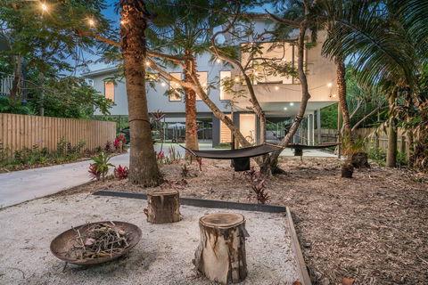 The Vines - Tourism Caloundra 2