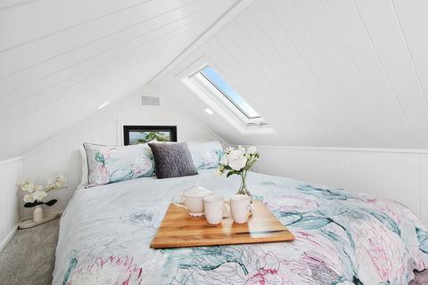 Tiny Home Big Views Kurrajong - Tourism Caloundra 2