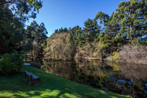 Valley View Nature Retreat - Tourism Caloundra 0