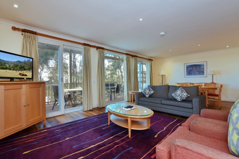 Villa Chambourcin - Tourism Caloundra 0