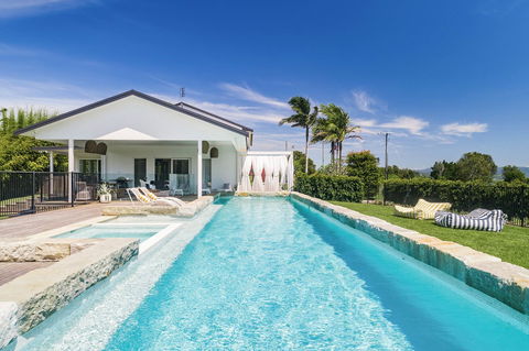 Villa St Helena - Tourism Caloundra 0