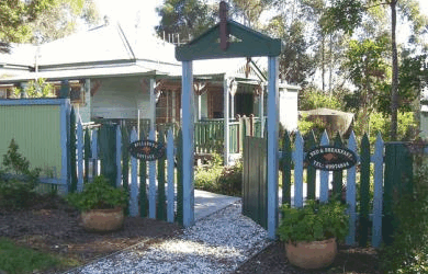 Billabong Cottage Bed And Breakfast - Tourism Caloundra 0