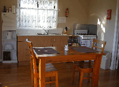 Yasuragi Cabins - Tourism Caloundra 3