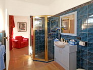 Crest Castle Bed And Breakfast - Tourism Caloundra 2