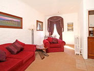 Crest Castle Bed And Breakfast - Tourism Caloundra 4