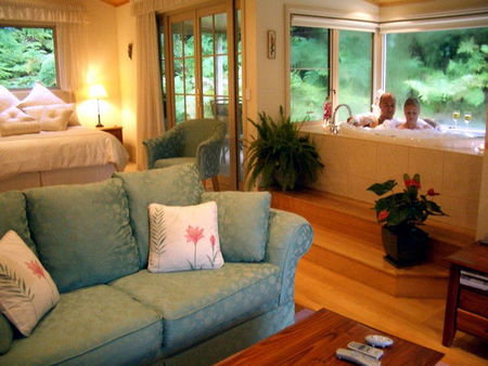 Myers Creek Cascades Luxury Cottages - Tourism Caloundra 3