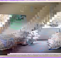 A Country House - Tourism Caloundra