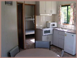 Leongatha Apex Caravan Park - Tourism Caloundra 1