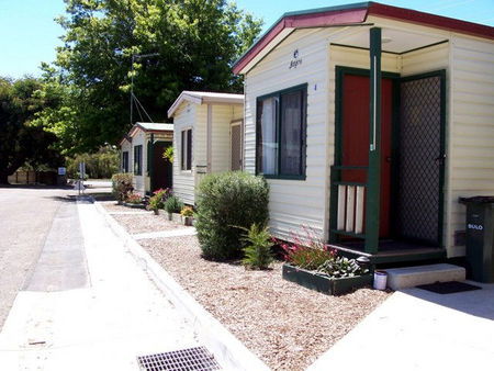 Leongatha Apex Caravan Park - Tourism Caloundra 5