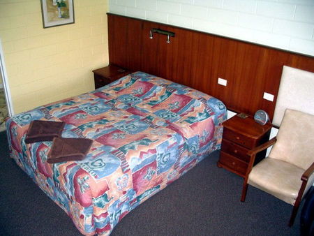 Opal Motel - Tourism Caloundra 1