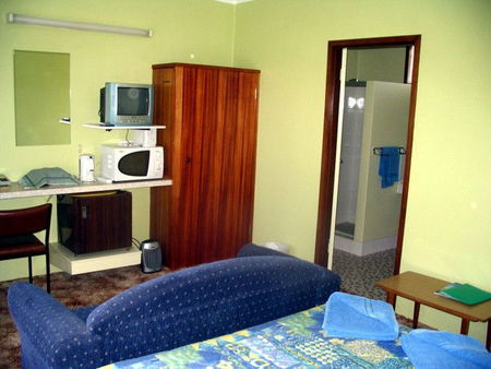 Opal Motel - Tourism Caloundra 3