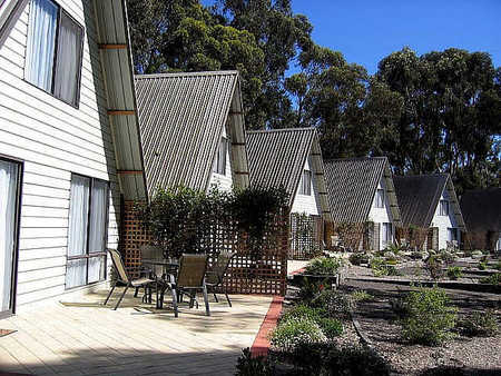 A Line Holiday Village - Tourism Caloundra 1