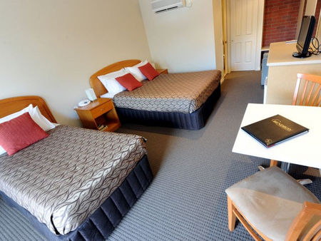 Alexandra Place - Tourism Caloundra 1