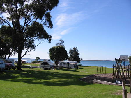 Cowes Caravan Park - Tourism Caloundra 1