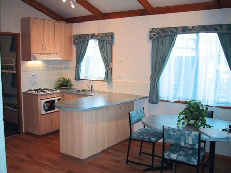 Cowes Caravan Park - Tourism Caloundra 5