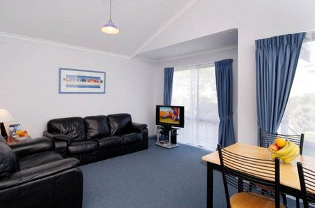Waterfront Motor Inn - Tourism Caloundra 4