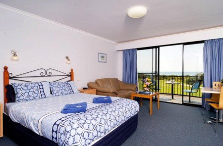 Waterfront Motor Inn - Tourism Caloundra 5