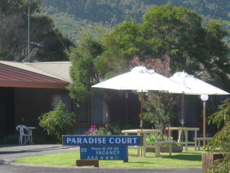 Paradise Court Villas - Tourism Caloundra 0