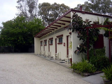 Auto Lodge Motor Inn - Tourism Caloundra 0