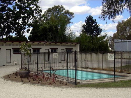 Auto Lodge Motor Inn - Tourism Caloundra 4