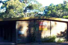 Beachcomber Caravan Park & Log Cabins - Tourism Caloundra 0