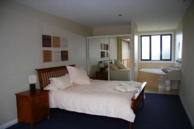 Ultimate Holiday Apartments - Tourism Caloundra 2