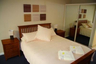 Ultimate Holiday Apartments - Tourism Caloundra 3